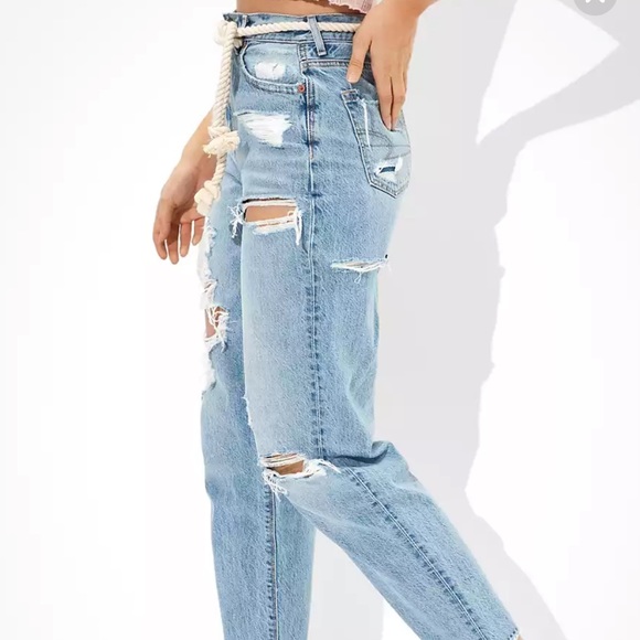 AE Ripped Relaxed Mom Jean - Picture 5 of 10